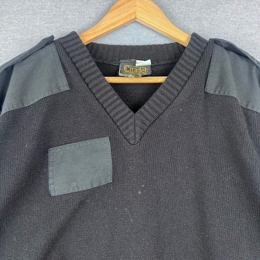 Vintage Citadel Mens Sweater Black‎ Virgin Wool V Neck Long Sleeve Knit large